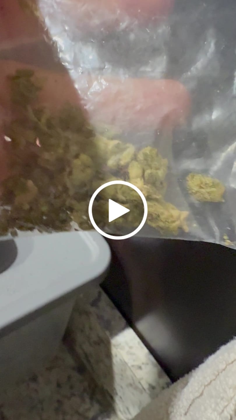 Customer video review of Runtz Smalls – 1oz