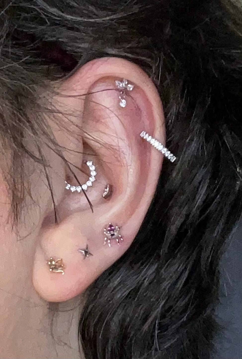 Customer photo review of LANI Droplet Threadless Cartilage Stud