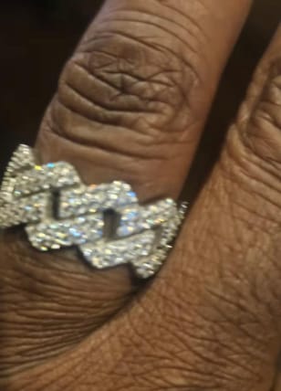 Customer photo review of GL High Jewelry VVS Moissanite Ring Men's Rock Diamond Hip Hop Ring