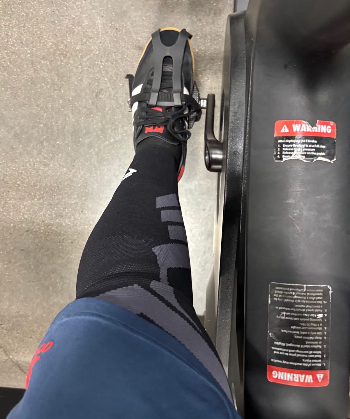 Customer photo review of Compression Sleeves V2 for Knees and Legs