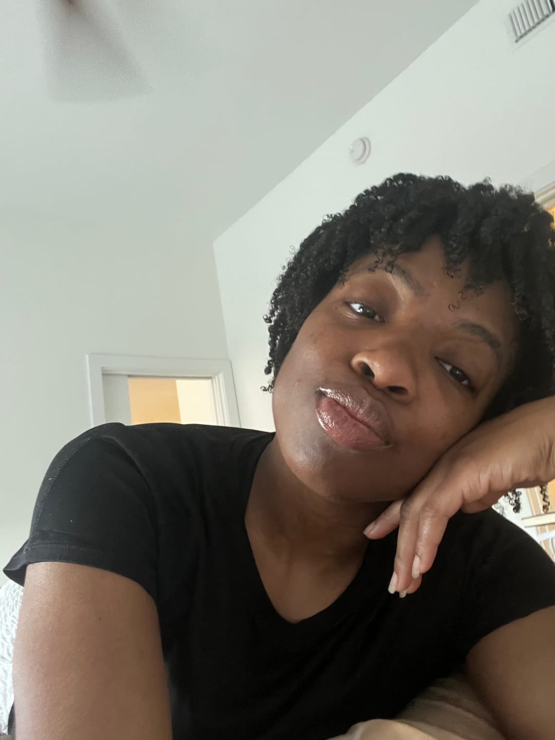 Customer photo review of Tropical Oasis Anti-Humidity Firm Hold Hair Gel