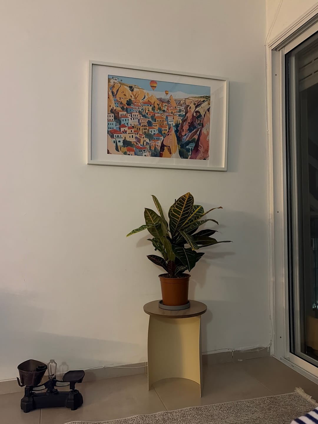Customer photo review of שולחן צד HUG