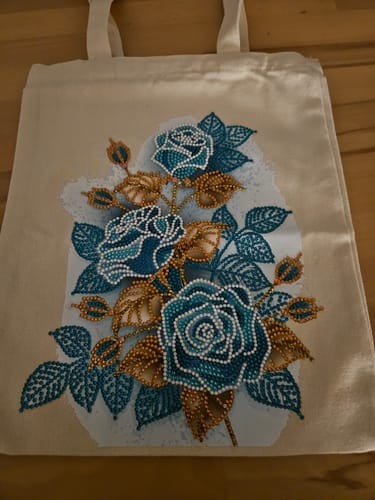 Customer photo review of Blue Roses | Diamond Painting Tote Bag Kit