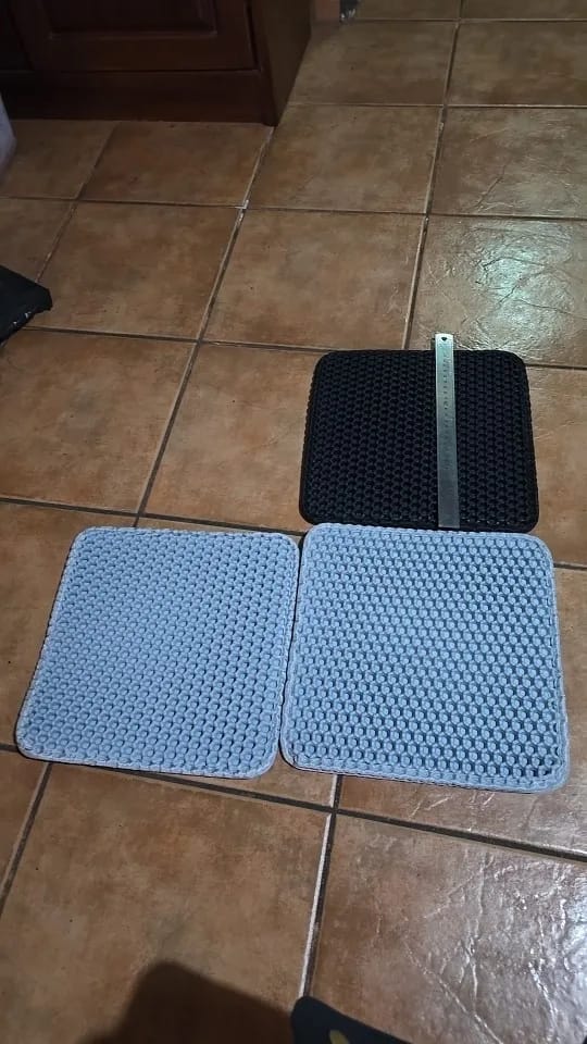 Customer photo review of The MiloPaw™ Ultimate LitterGuard