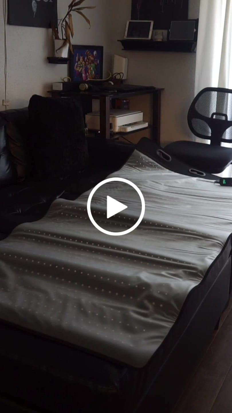 Customer video review of Red Light Therapy Mat