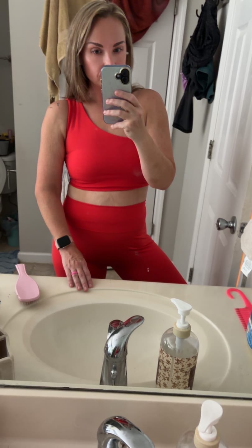 Customer photo review of BOLD Full Length Legging