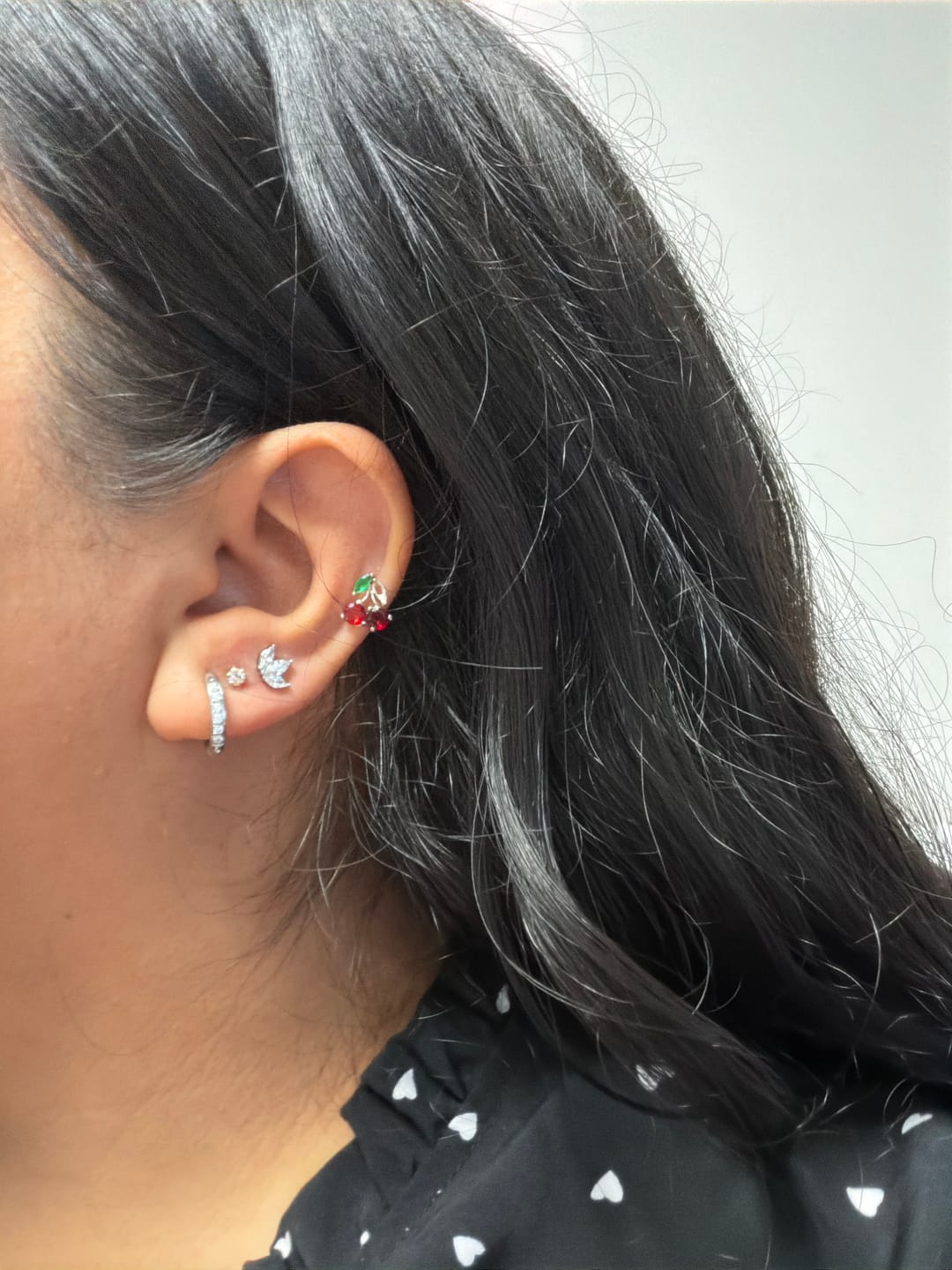 Customer photo review of Set Aretes Parisia Plata + Zirconia