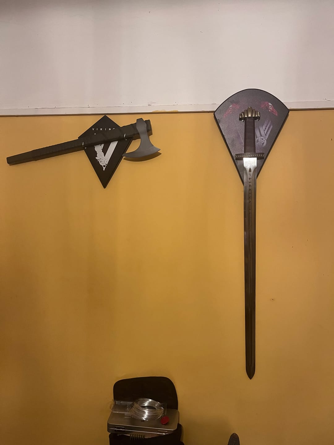 Customer photo review of Vikings - Ragnar Lothbrok Axe
