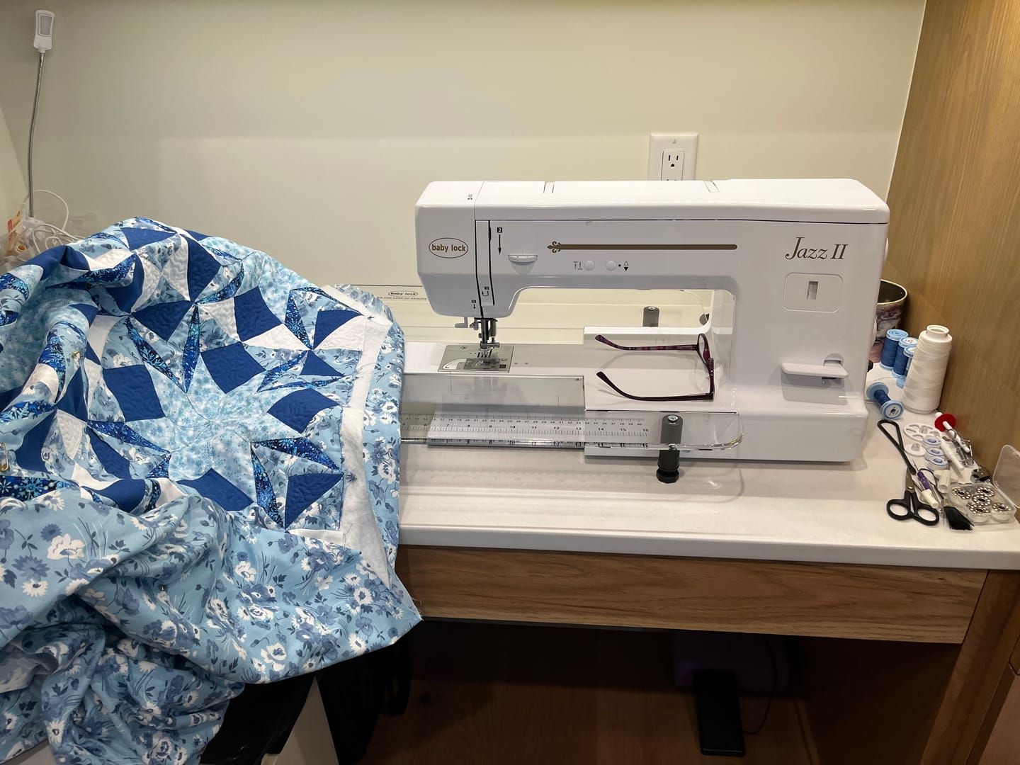 Customer photo review of Acrylic Extension Table (18" x 24"), Babylock #BLMJZ-ET