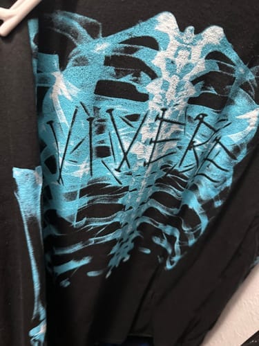 Customer photo review of X-Ray Longsleeve T-Shirt Black