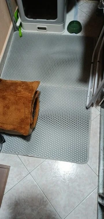 Customer photo review of The MiloPaw™ Ultimate LitterGuard