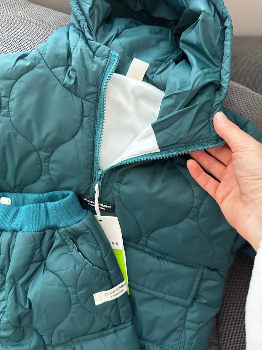 Customer photo review of Kids Snow Set Jacket