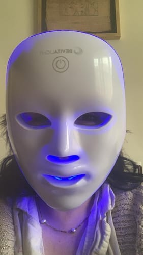 Customer photo review of LED Face Mask - Red Light Therapy