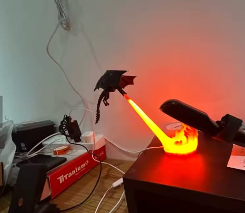 Customer photo review of DragonFlame™ – Lámpara Dragón 3D