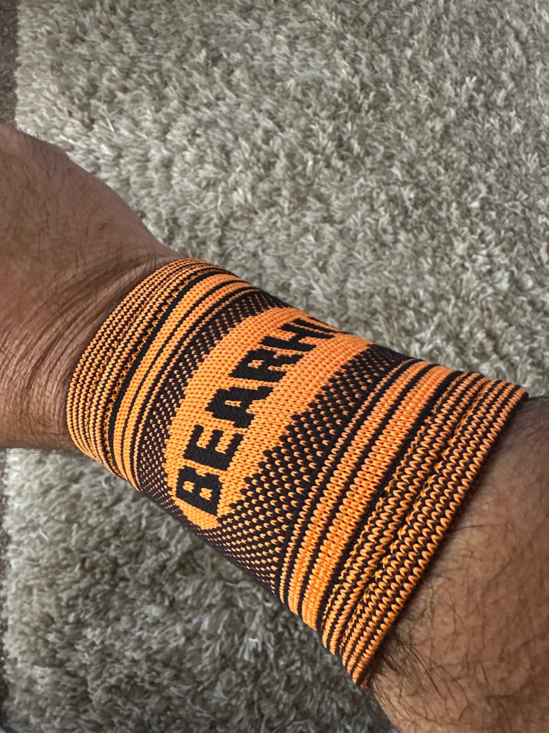 Customer photo review of Pair of Wrist Supports For Arthritic & Sports Pain Relief