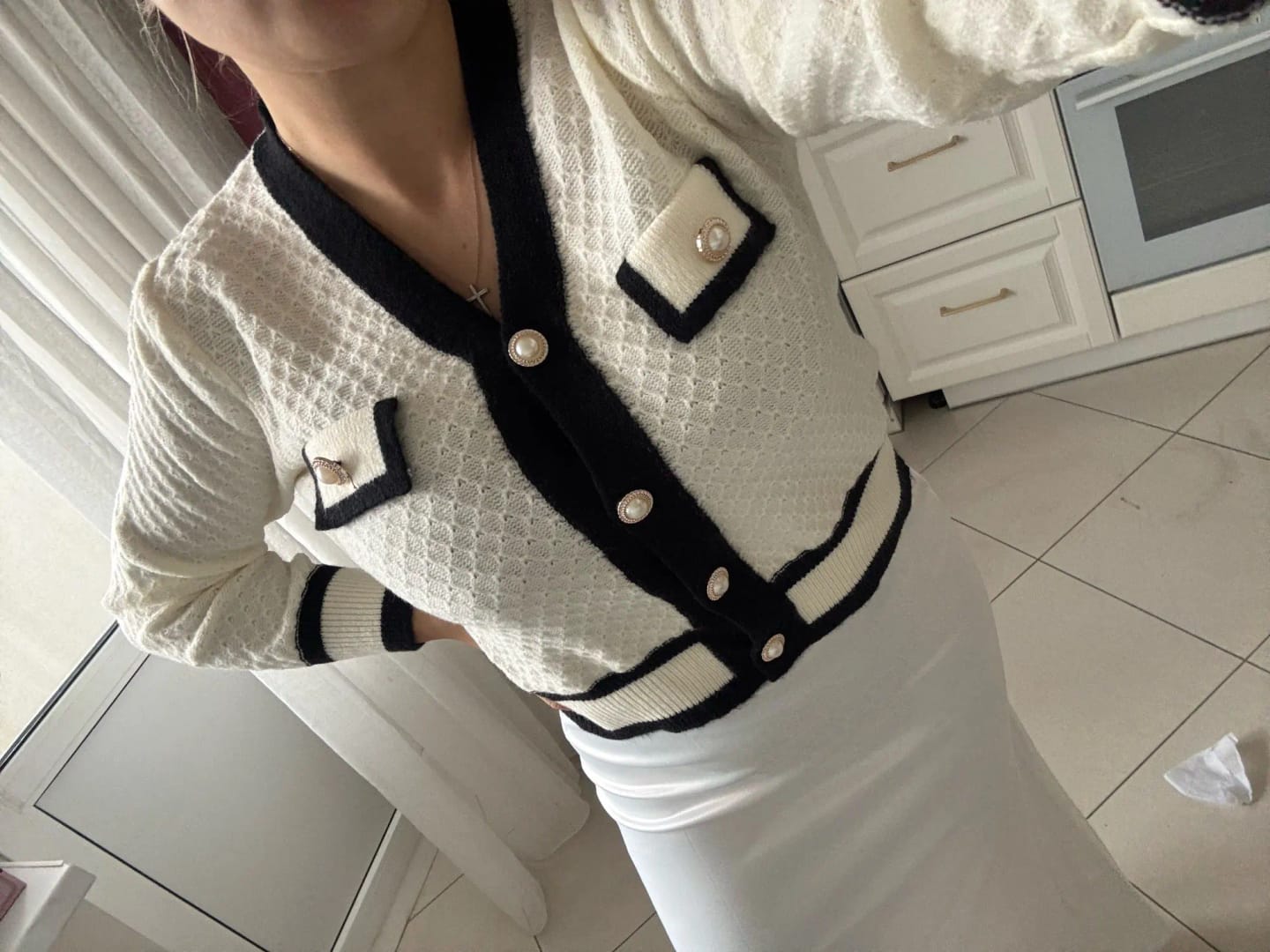 Customer photo review of Naretta megztinis moterims – tvirtas megztinis su patchwork dizainu ir sagomis