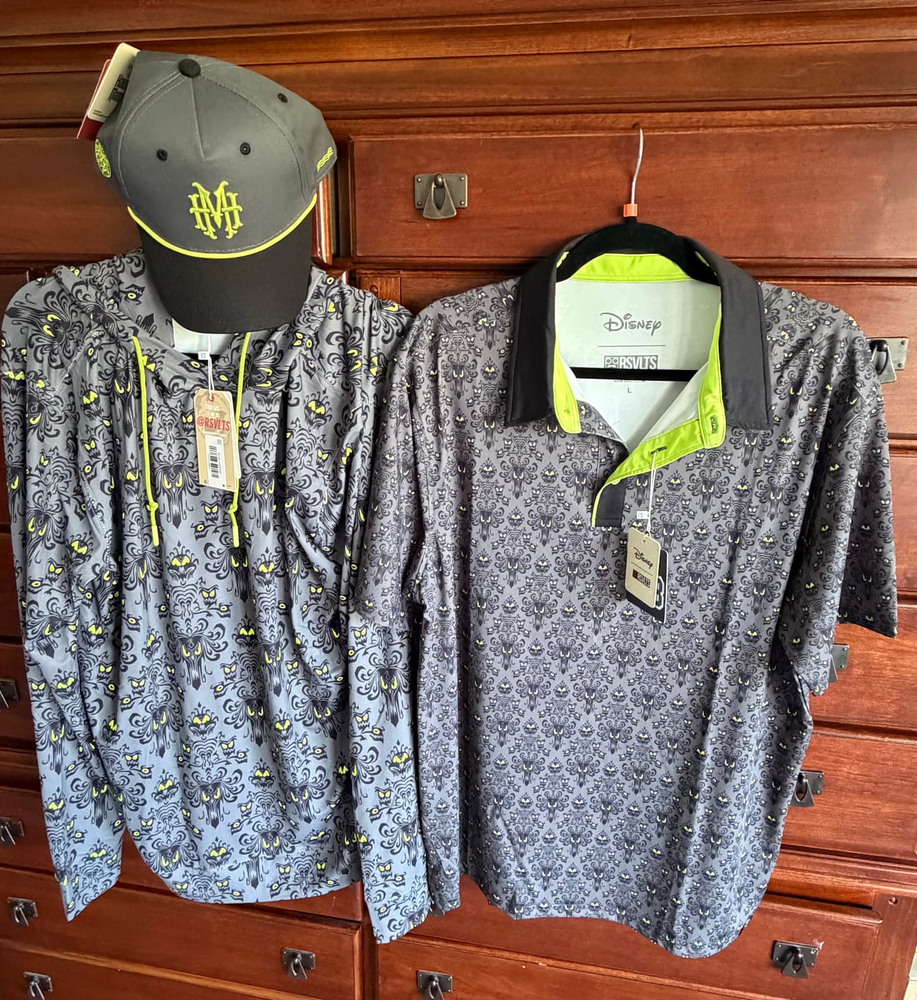 Customer photo review of Disney’s Haunted Mansion "Wall Creeps" – Performance Hoodie