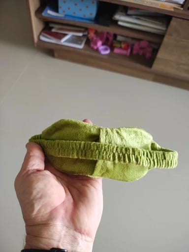 Customer photo review of Froggy's Ribbit Sleep Mask