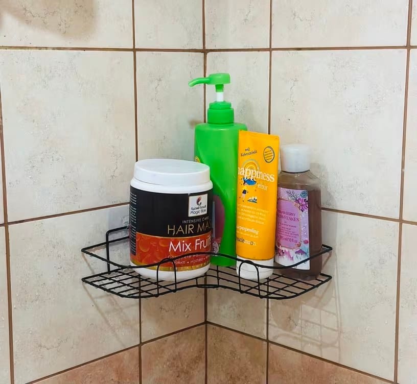 Customer photo review of EckoShelf | Duschablage Ecke ohne Bohren