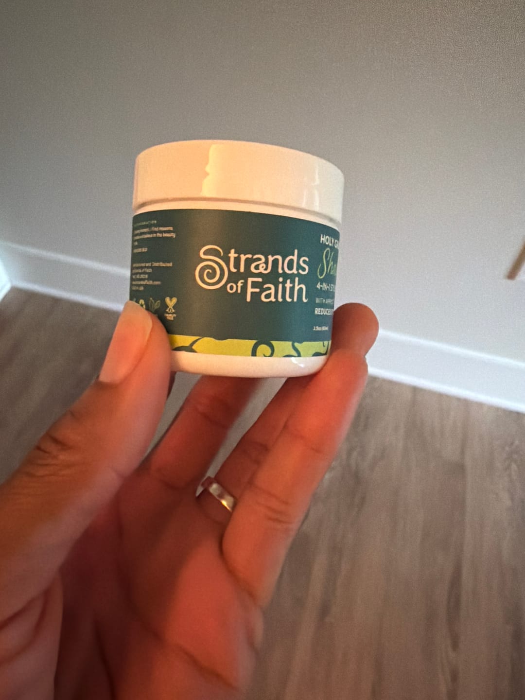 Customer photo review of Shape 4-in-1 Styling Cream (2.5 oz) Sample
