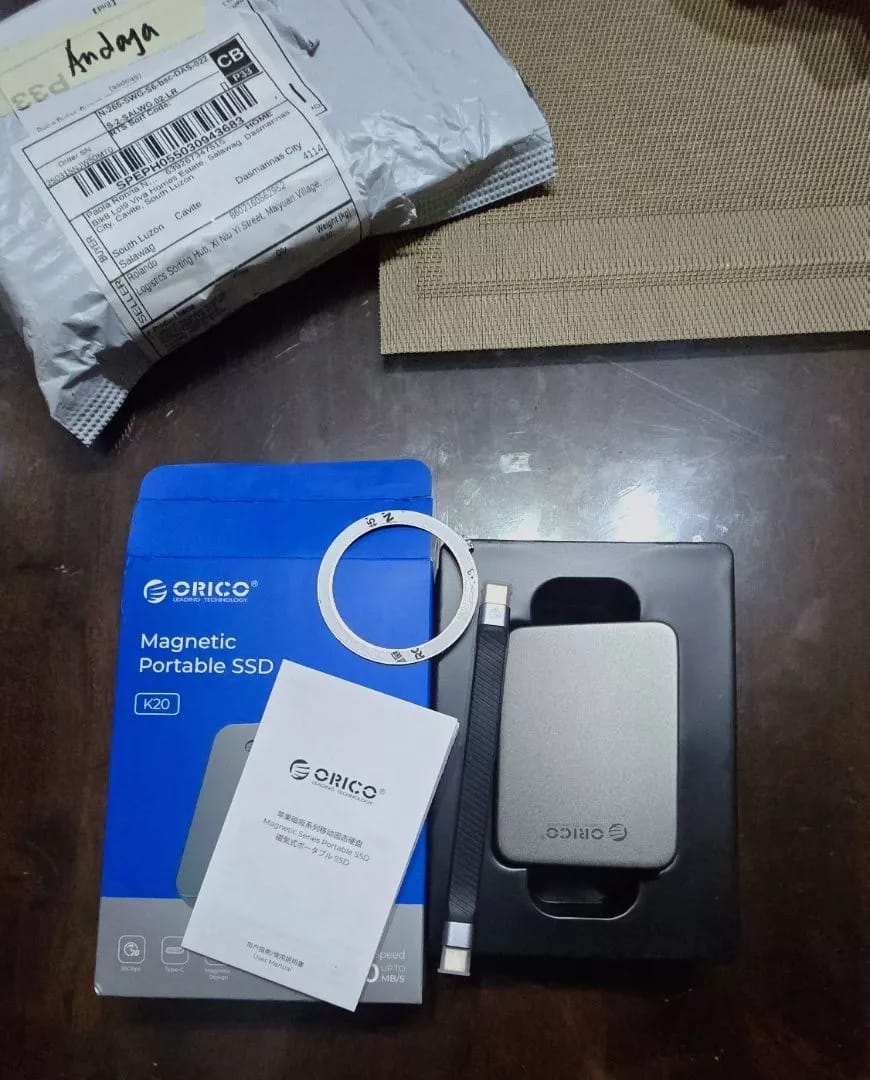 Customer photo review of ORICO k20 Magnetic Portable SSD (32GB - 2TB)