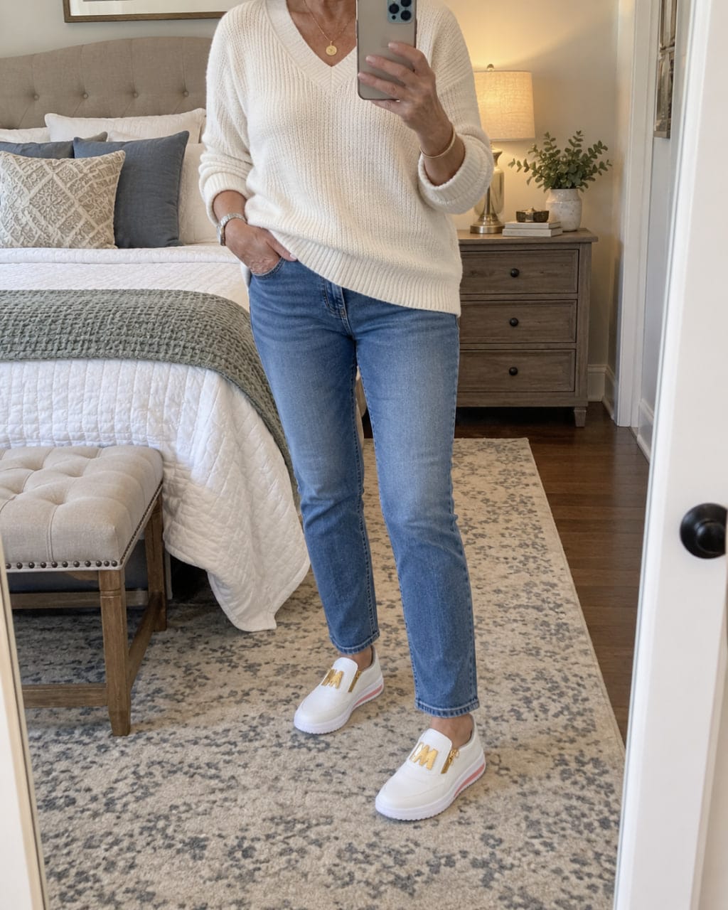 Customer photo review of Tênis Ortopédico Feminino OrtoMila