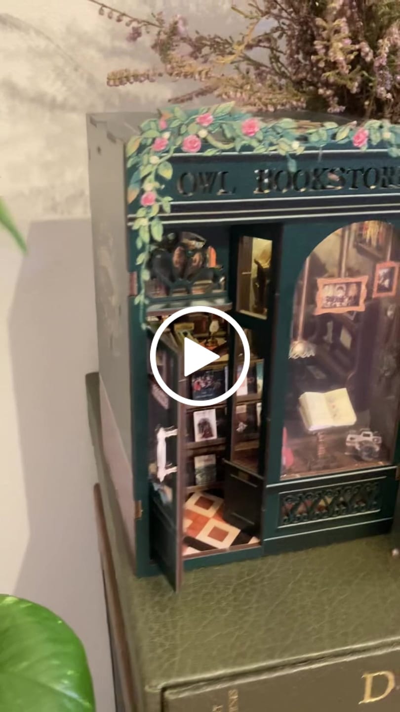Customer video review of Book Nook The Astrology Bookshop