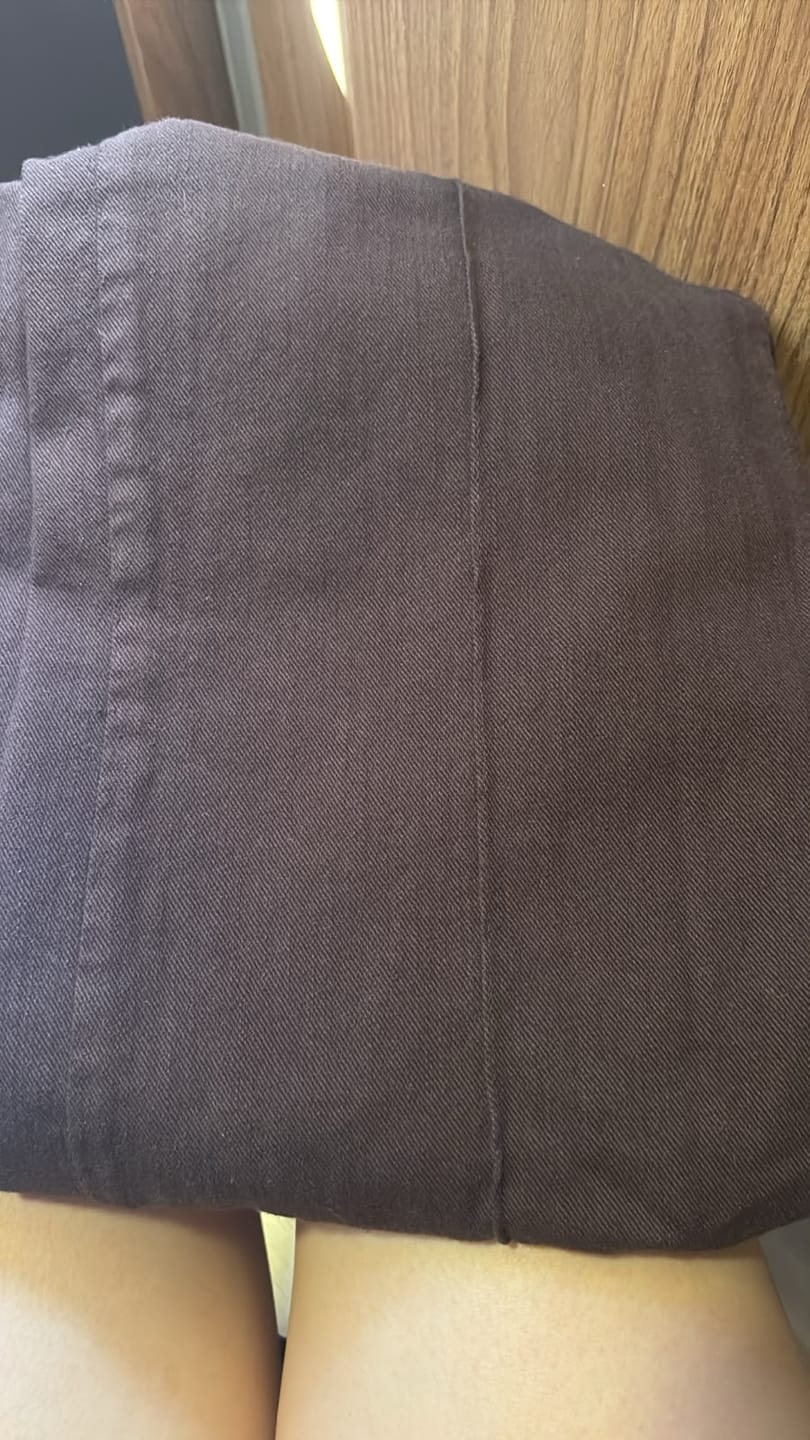 Customer photo review of Calça Jeans Reta Mandacaru Marrom Escuro