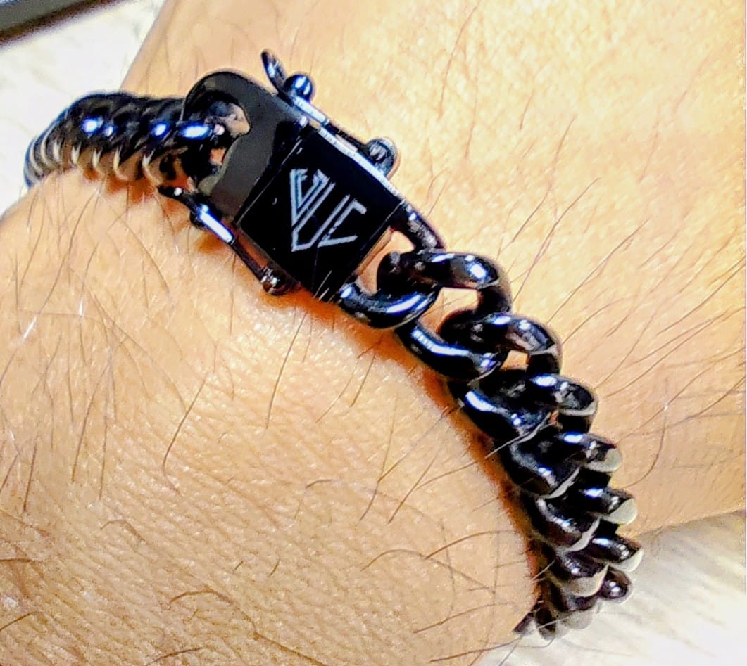 Customer photo review of Cuban Link Bracelet