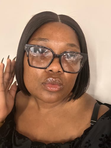Customer photo review of DONOR Vietnamese SDD Bone Straight Glueless 5X5 8"  Wig