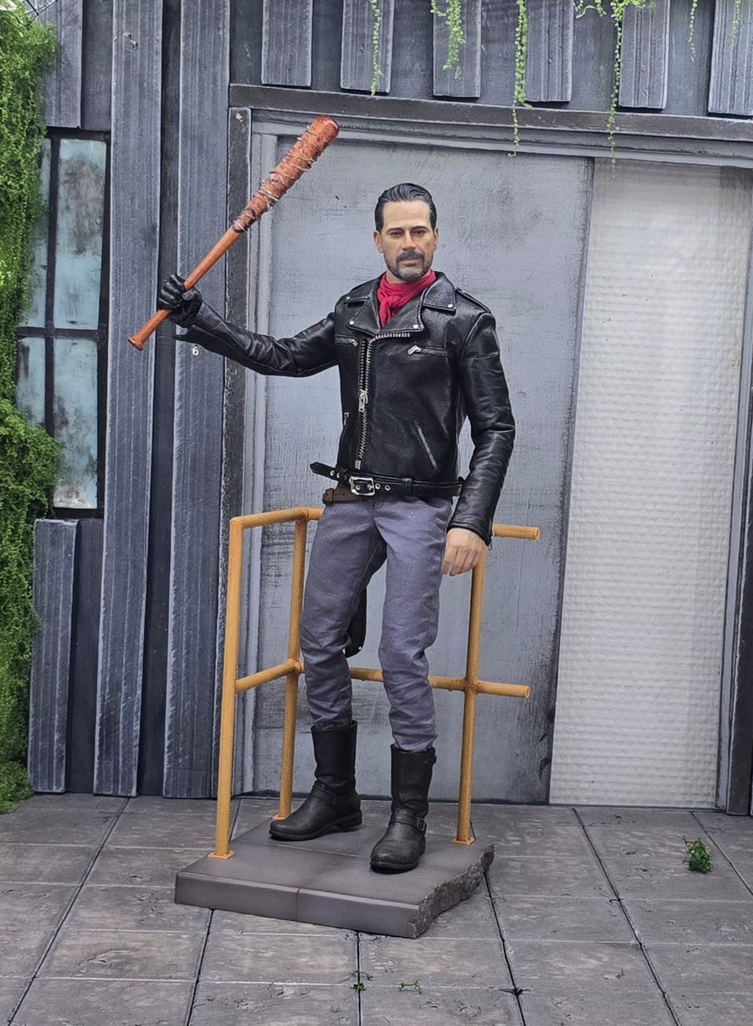 Customer photo review of The Walking Dead: Negan Smith 1/6 Collectible Figure