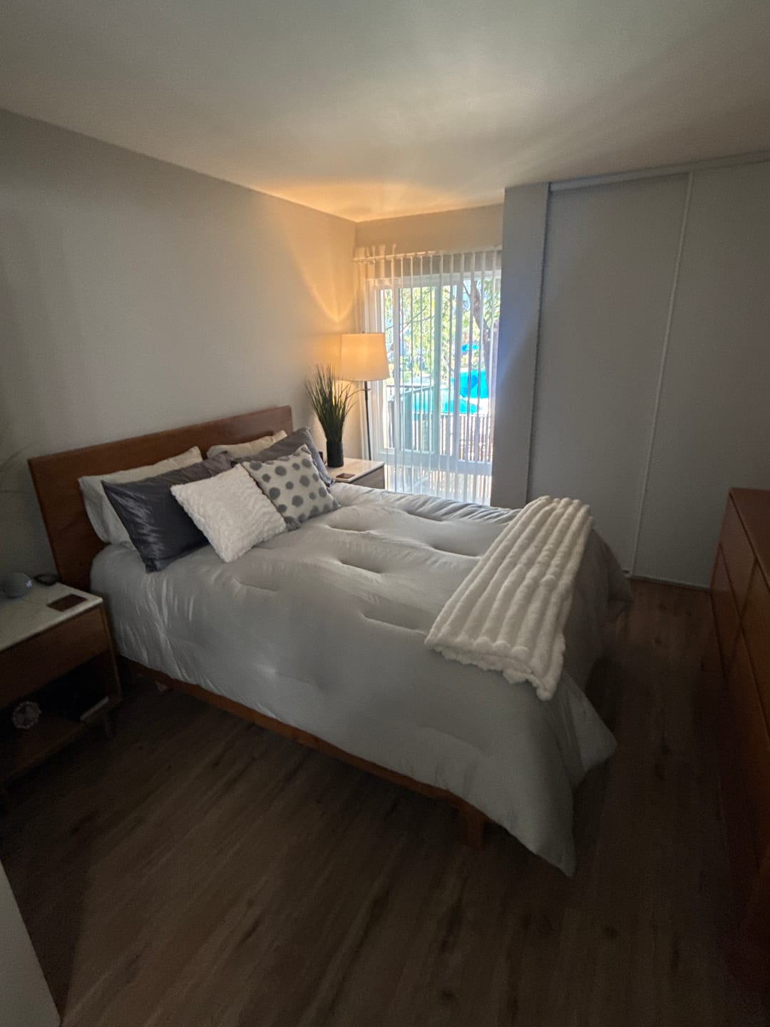 Customer photo review of MarshMellow Comforter