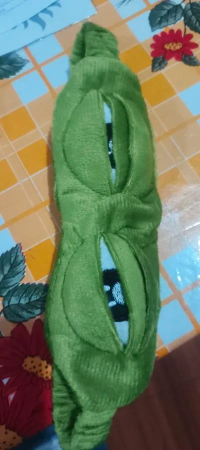 Customer photo review of Froggy's Ribbit Sleep Mask