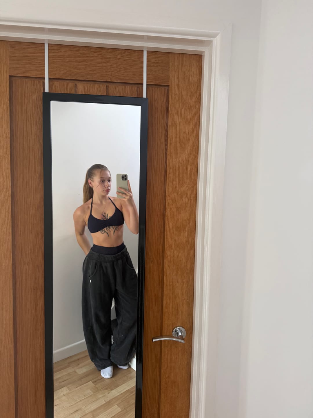 Customer photo review of W2255 - Studio Edit Barrel Jogger