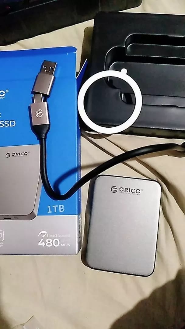 Customer photo review of ORICO k20 Magnetic Portable SSD (32GB - 2TB)
