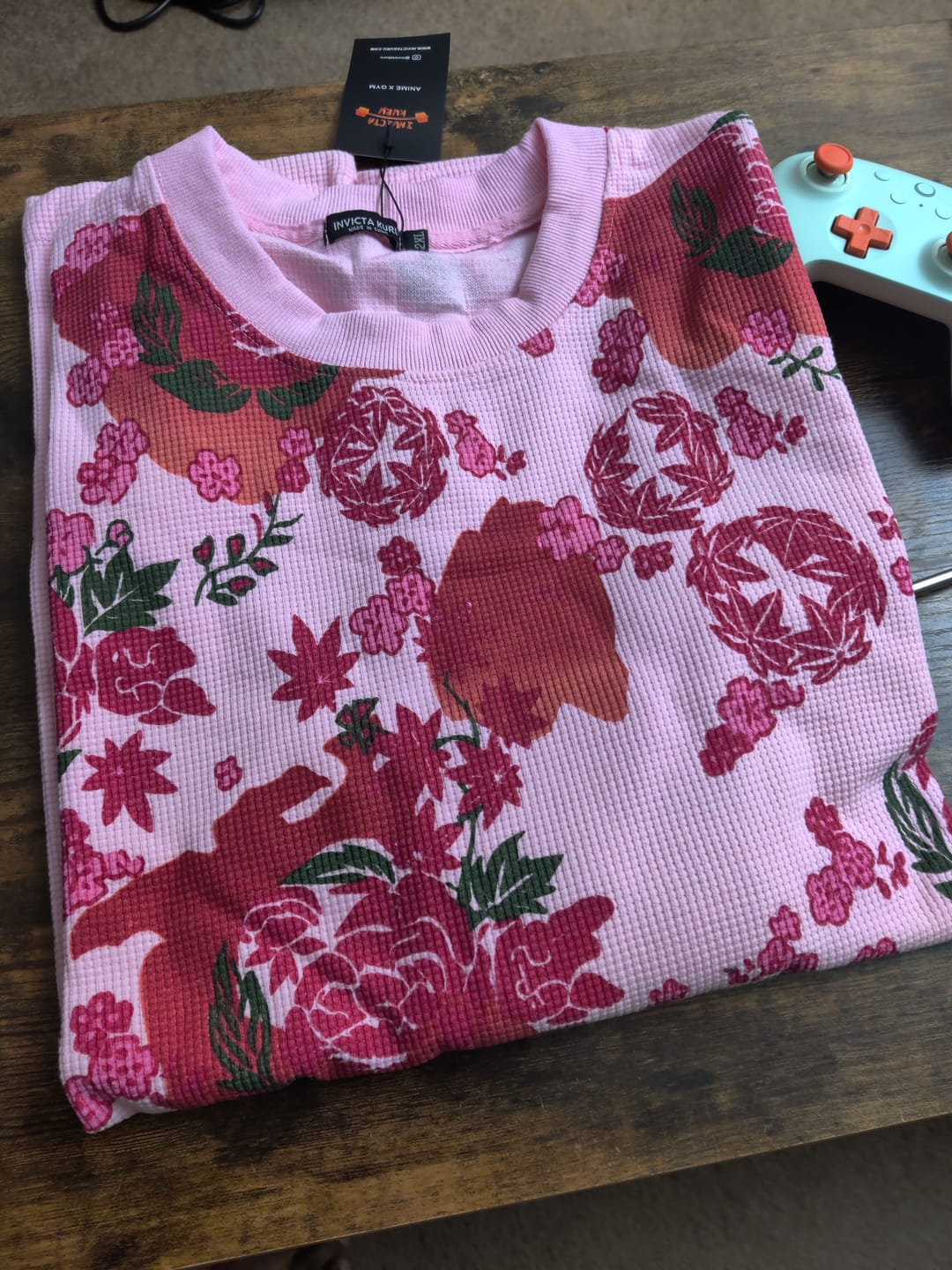 Customer photo review of Flower Waffle T-Shirt