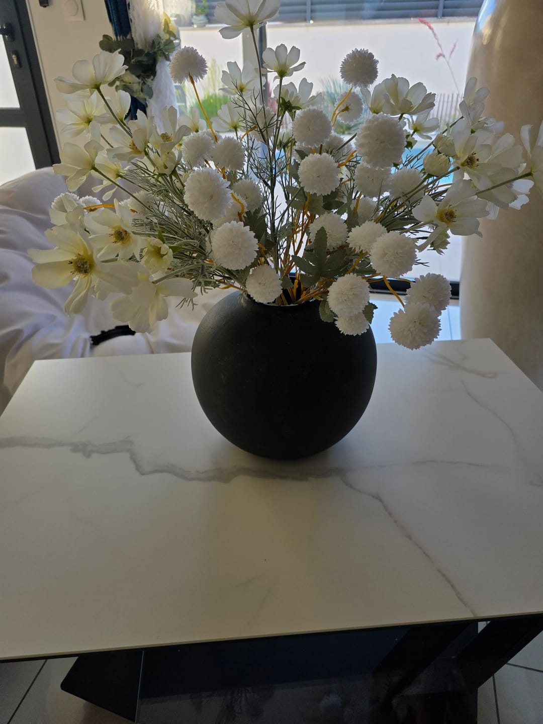 Customer photo review of Terra vase - Noir