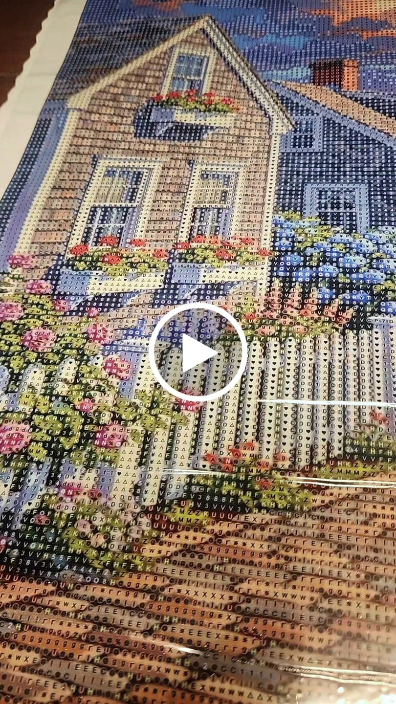 Customer video review of Nantucket Hydrangea Cottages (Diamond Painting)