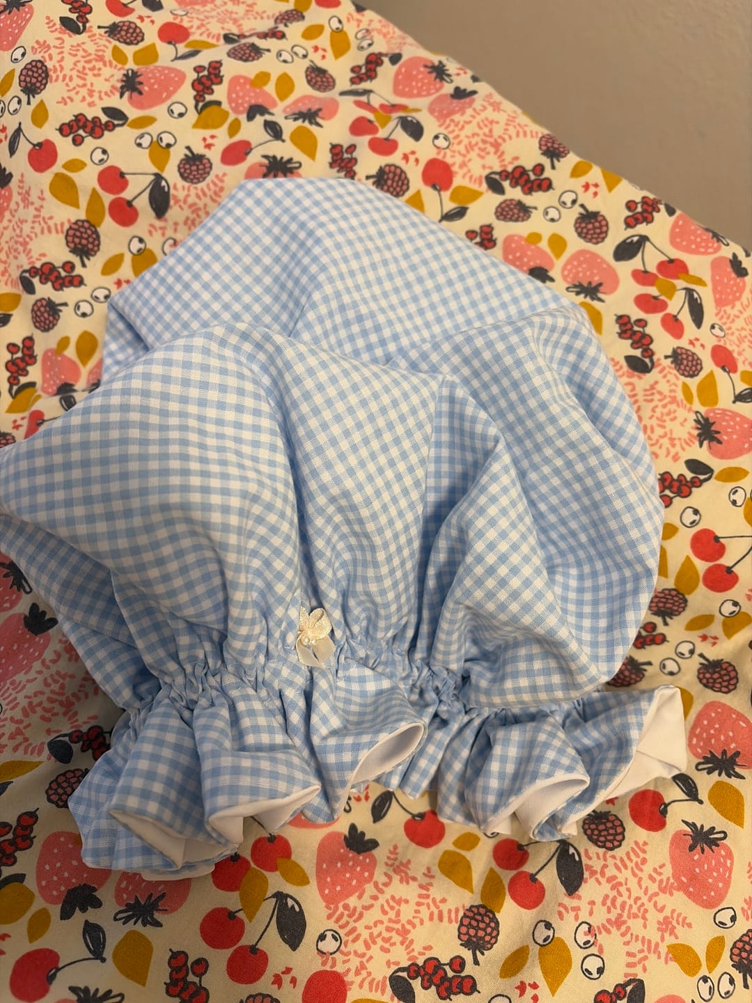 Customer photo review of Bonnet karo hellblau