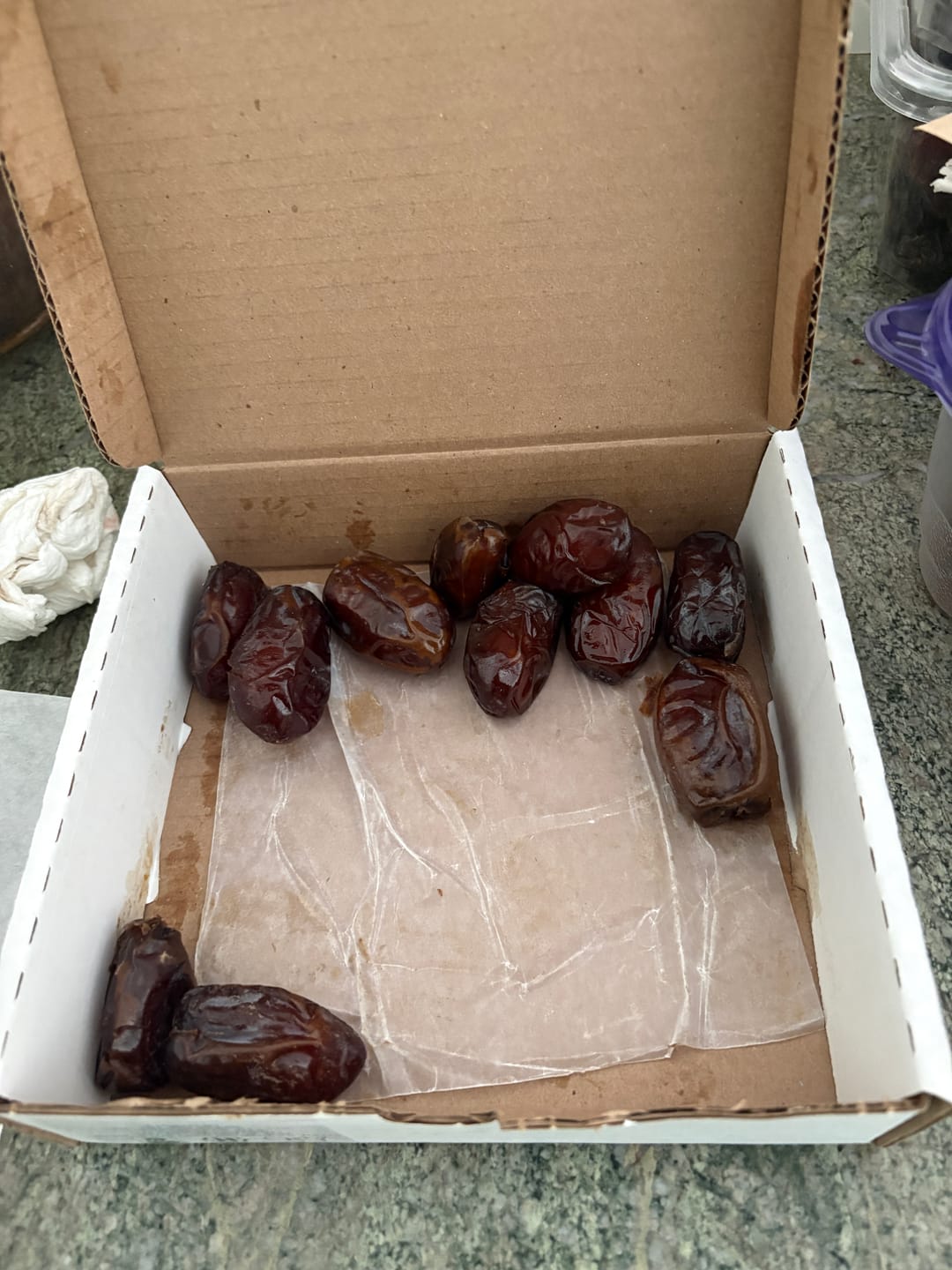 Customer photo review of Organic Rutab Medjool Dates Box