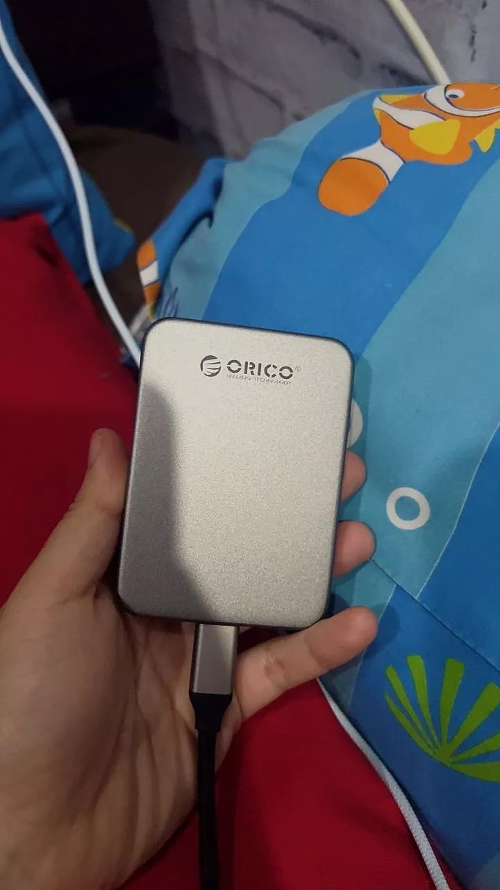Customer photo review of ORICO k20 Magnetic Portable SSD (32GB - 2TB)