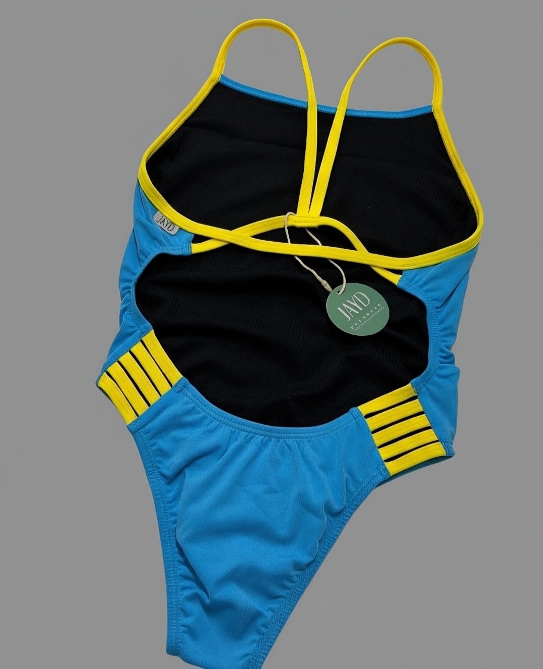 Customer photo review of LENNOX ONE PIECE - Waikiki|Daffodil
