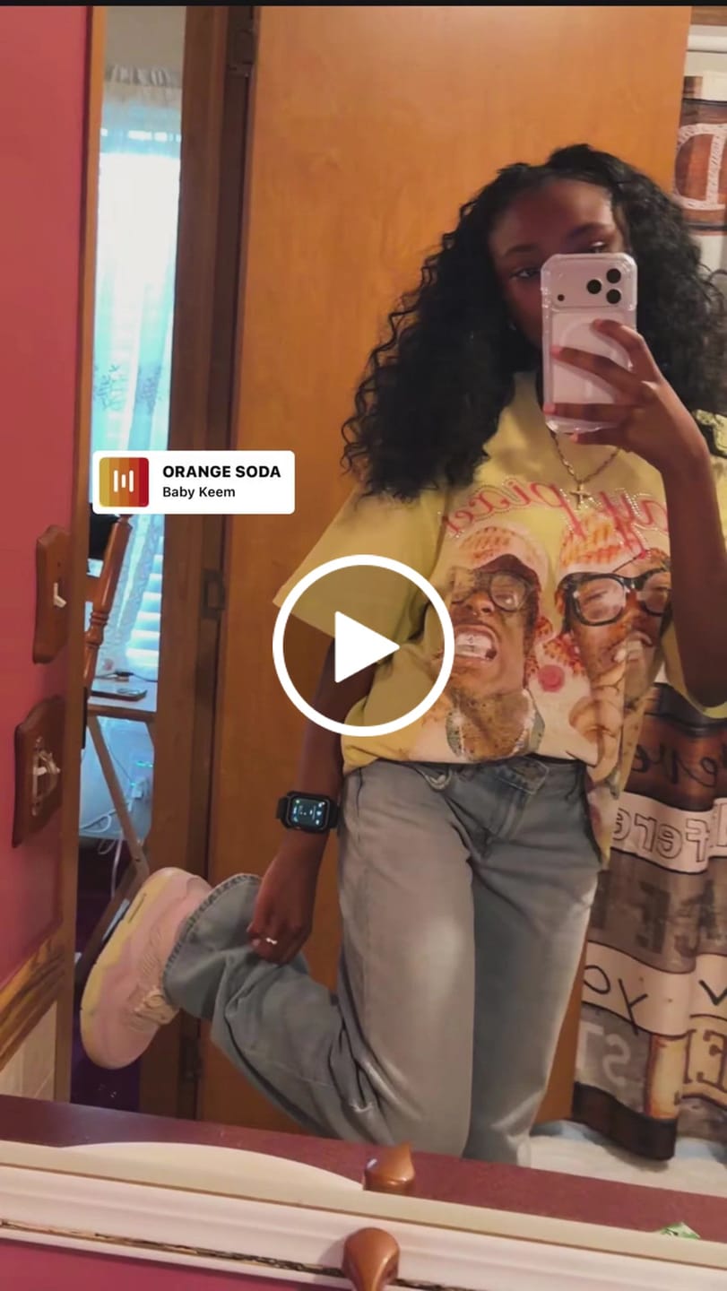 Customer video review of Pixel Glam T-Shirt-256