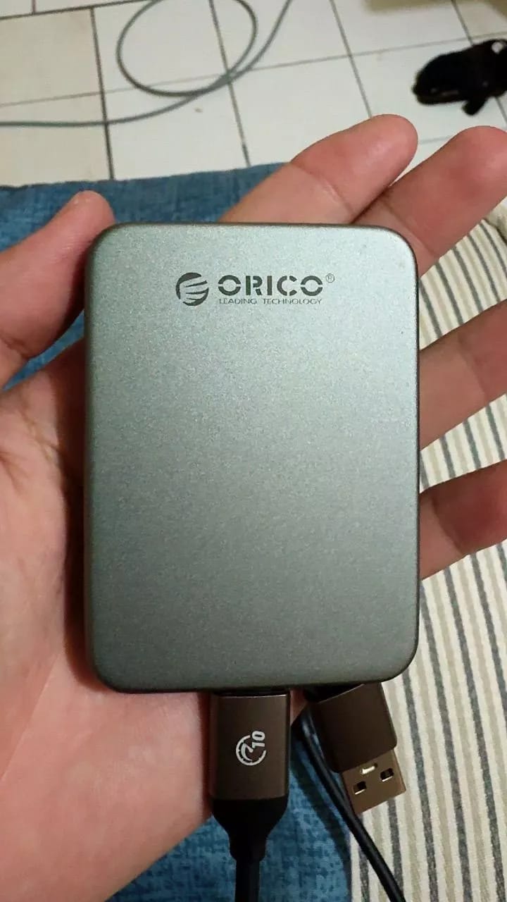 Customer photo review of ORICO k20 Magnetic Portable SSD (32GB - 2TB)