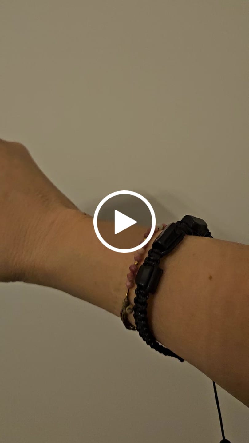 Customer video review of Turmalin Armband - Unbearbeitet