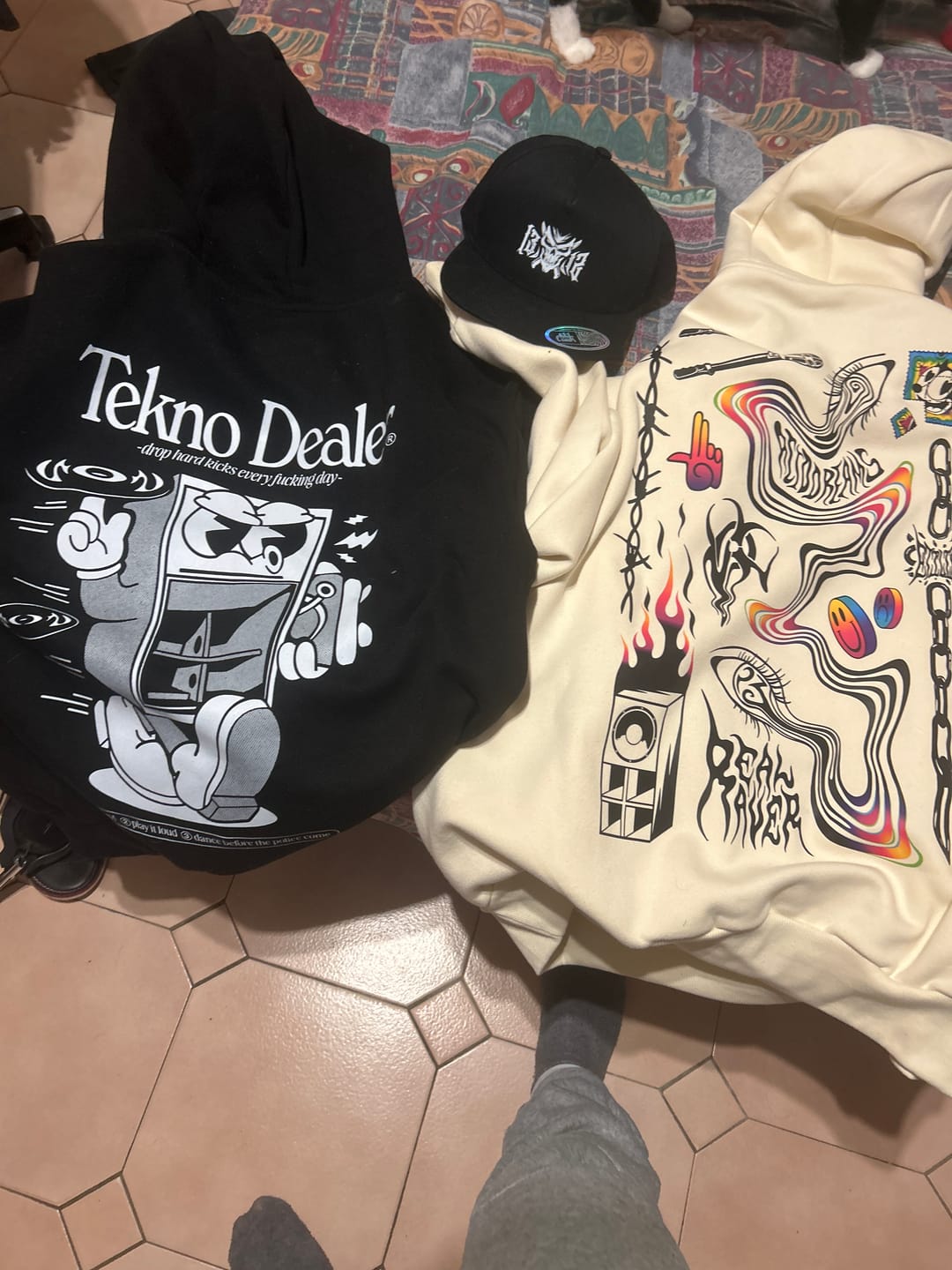 Customer photo review of Tekno Dealer - Hoodie