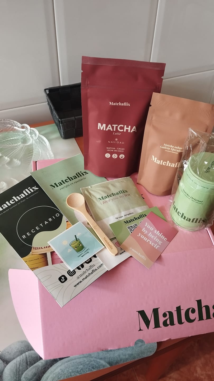 Customer photo review of Matcha Latte Navidad