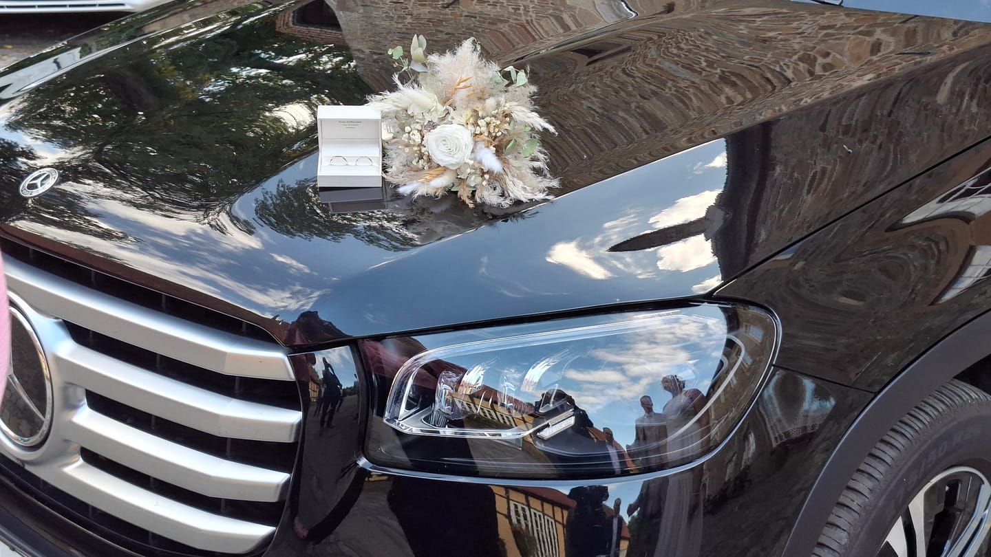 Customer photo review of Personalisiertes Hochzeitslied. Euer Song zum schönsten Tag.