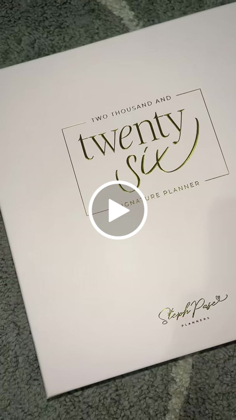 Customer video review of 2026 Signature Planner - Blush + Yellow Gold