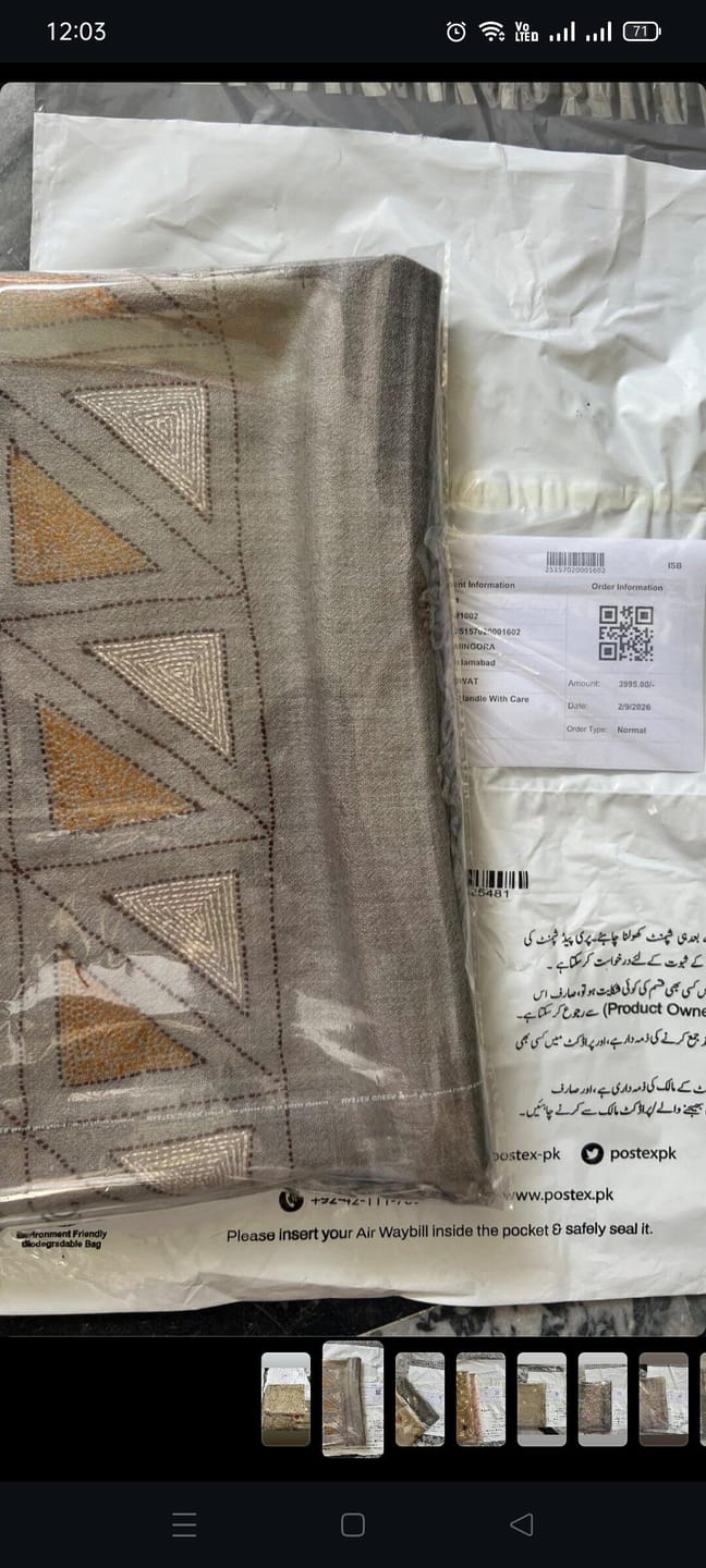 Customer photo review of Soft Weave Shawl - Rosewood 02